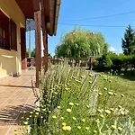 Akacvirag Vendeghaz Feriehus *