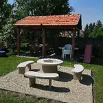 Feriehus Akacvirag Vendeghaz