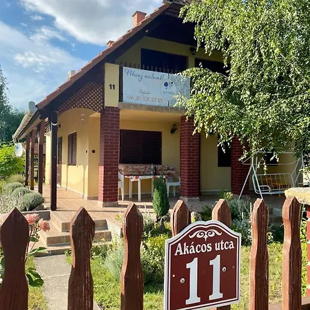 Akacvirag Vendeghaz Sarud