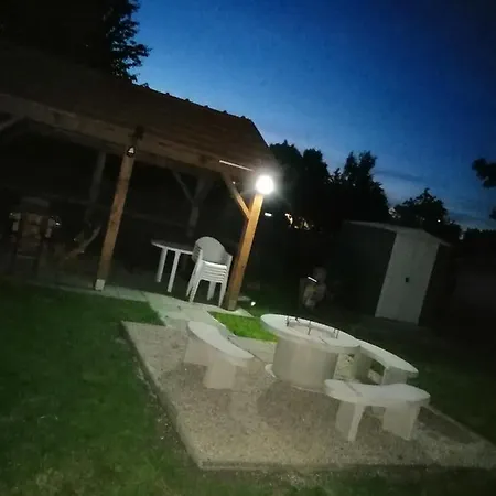 Σπίτι διακοπών Akacvirag Vendeghaz Sarud