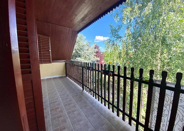 Akacvirag Vendeghaz
